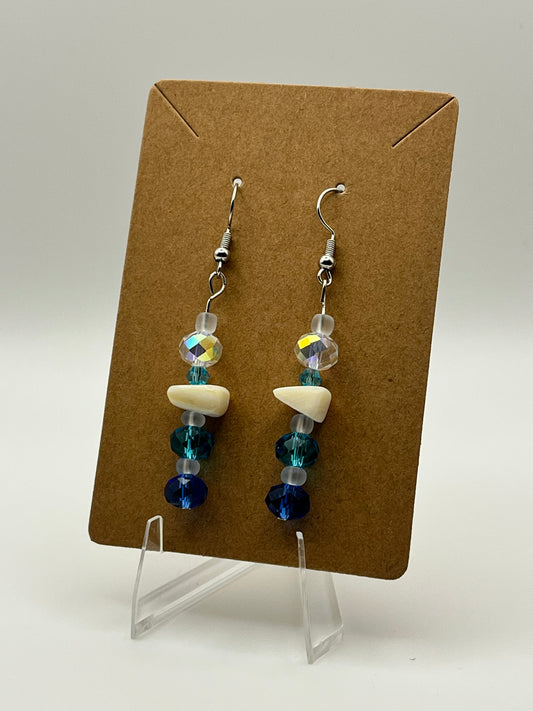 Seashell fragments with Frosted Glass Seed Beads and Crystal