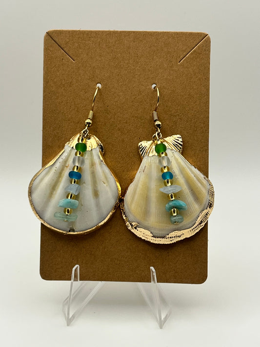 Seashells Accent Beaded With Frosted Glass Beads & Natural Stone Chips